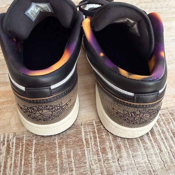 Nike Jordan Black and White Low-Top Sneakers - Picture 5 of 8